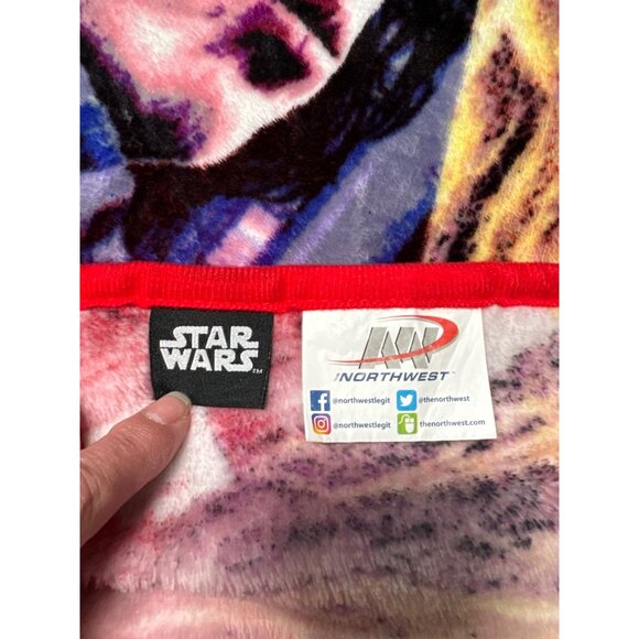 Star Wars Fleece Blanket Featuring Rey Kylo Ren Finn & Chewbacca By Northwest - Picture 2 of 3
